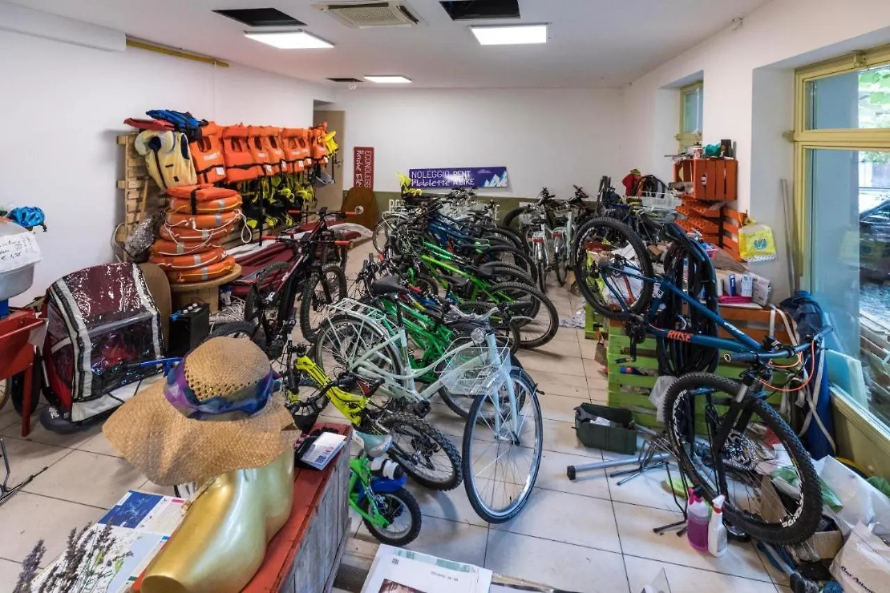Villa Lago Ground Floor- Pet Friendly Stay-Private Garden-Parking-Lake View - Bike Friendly Holiday House كوليكو شقة