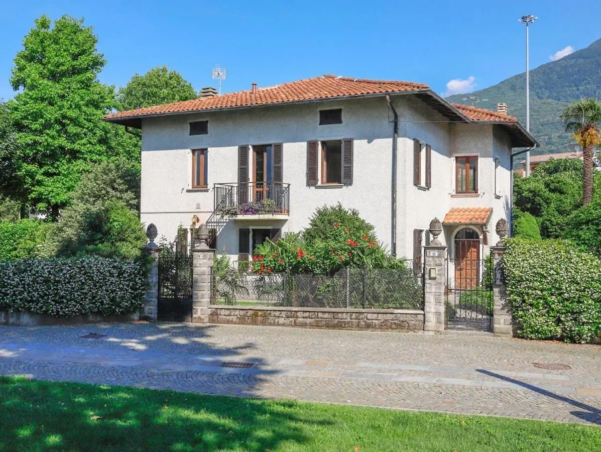 Apartment Villa Lago Ground Floor- Pet Friendly Stay-Private Garden-Parking-Lake View - Bike Friendly Holiday House Colico Italy
